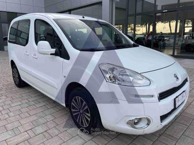Peugeot Partner tepee mix dangel 1.6 hdi 8v 92cv 4x4 Act. Extr. Bianco usata Sarego