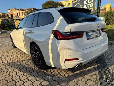 BMW Serie 3 318 318 Touring mhev 48V auto PROMO FINANZIAMENTO Bianco usata Roma