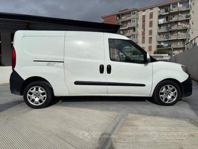 Fiat Doblò Doblo Doblo Maxi 1.6 mjt 16v Easy s trasp. usata Arzano