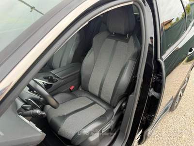 Peugeot 3008 S&S EAT8 Allure Pack AUTO usata Minturno