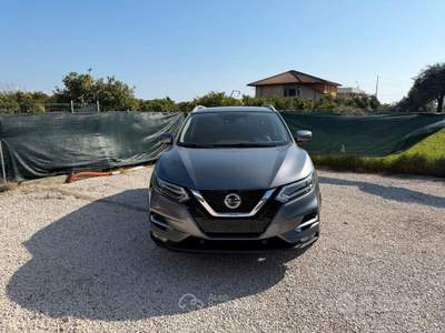 Nissan Qashqai DCT Tekna usata Minturno