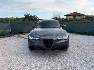 Alfa Romeo Stelvio AT8 Q4 V usata Minturno