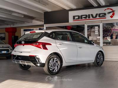Hyundai i20 1.0 t-gdi Connectline 90cv dct Grigio usata Seveso