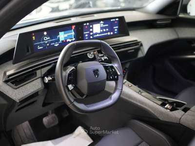 Peugeot 5008 Hybrid 145 e-DCS6 Allure 7Posti Grigio usata Pozzuoli