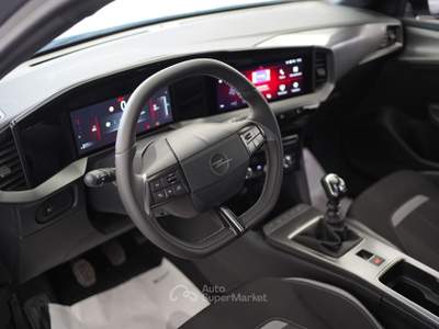 Opel Mokka-e 1.2 Turbo 136 CV GS Arancione usata Pozzuoli