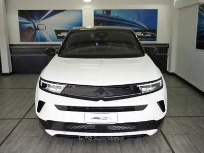 Opel Mokka-e 1.2 Turbo 130 CV aut. GS Bianco usata Pozzuoli
