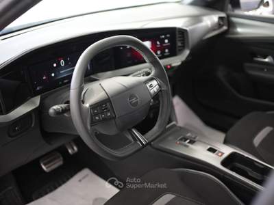 Opel Mokka-e 1.2 Turbo 130 CV aut. GS Bianco usata Pozzuoli