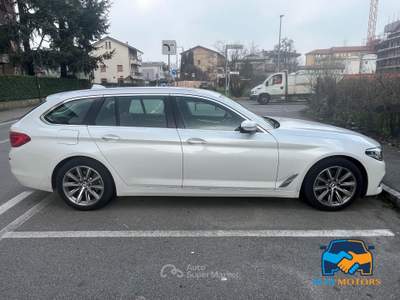 BMW Serie 5 530d Futura d Touring xdrive auto PROMMO Bianco usata Treviglio