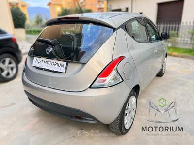 Lancia Ypsilon Ypsilon 1.3 mjt Silver s&amp;s 95cv Grigio usata Rende