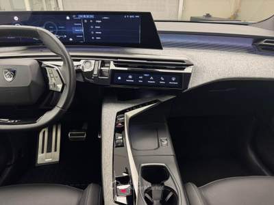 Peugeot 5008 5008 Hybrid 145 E-Dcs6 Gt Bianco usata Cassola