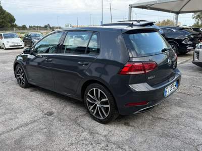 Volkswagen Golf Golf 1.6 TDI 115CV DSG 5p. Executive BMT Nero usata Mesagne