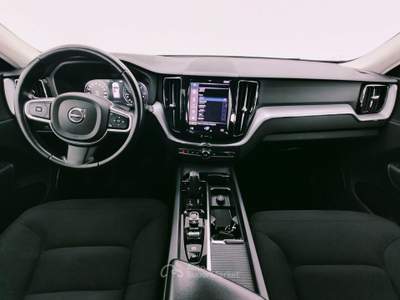 Volvo XC60 B4 (d) AWD Geartronic Momentum Grigio usata Lurate Caccivio