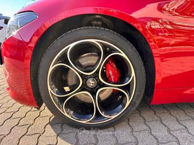 Alfa Romeo Giulia 2.0 Turbo 280 CV AT8 AWD Q4 Competizione Rosso usata Caorle