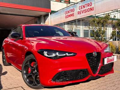 Alfa Romeo Giulia 2.0 Turbo 280 CV AT8 AWD Q4 Competizione Rosso usata Caorle