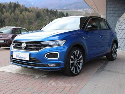 Volkswagen T-Roc 2.0TDI DSG 4MOTION 3xR-LINE-19" Blu/Azzurro usata Denno