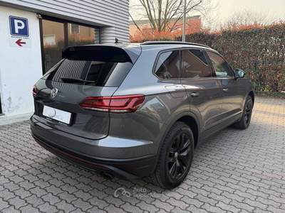 Volkswagen Touareg 3.0 tdi Black Style tiptronic  TELECAMERA CARPLAY Grigio usata Monza