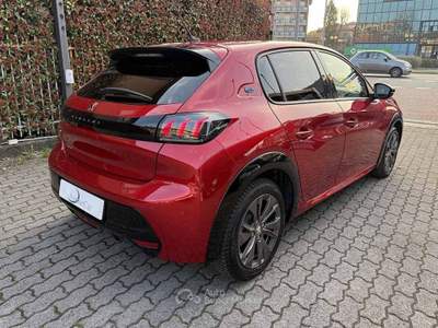 Peugeot 208 e Allure Pack 100kW TELECAMERA CARPLAY IVA ESPOSTA Rosso usata Monza