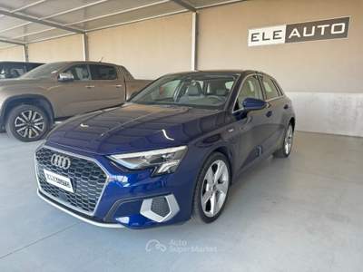 Audi A3 SPB 40 TFSIe S tr. S line Pelle Guscio - 18'' Blu/Azzurro usata Sedriano