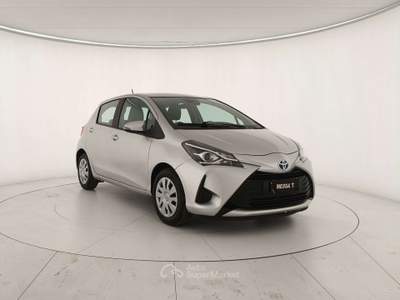 Toyota Yaris Yaris 5p 1.5h Cool Grigio usata Monza