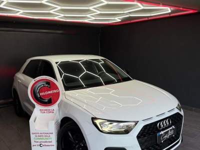 Audi A1 SPB 25 TFSI Identity Black 2020 Bianco usata Teverola
