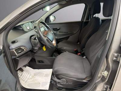 Lancia Ypsilon Ypsilon III 2021 1.0 firefly hybrid Gold Plus s Grigio usata Grosseto