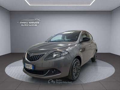 Lancia Ypsilon Ypsilon III 2021 1.0 firefly hybrid Gold Plus s Grigio usata Grosseto