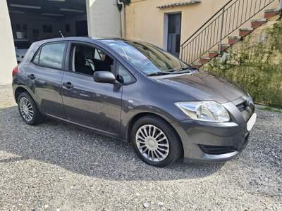 Toyota Auris 5p Sol Grigio usata Calci