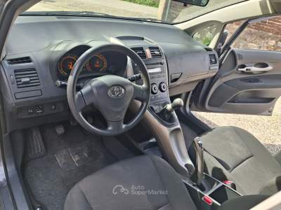 Toyota Auris 5p Sol Grigio usata Calci