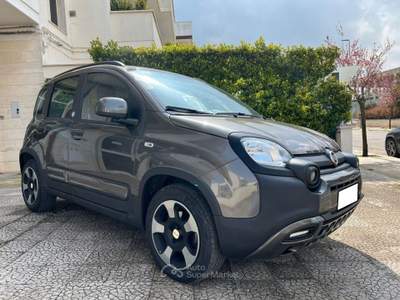 Fiat Panda 1.0 Hybrid Launch Edition Grigio usata Alberobello