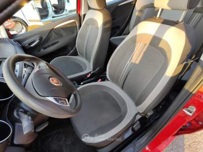 Fiat Punto OK NEOPATENTATI, GARANZIA L.12 MESI, LEGGERMENTE GRANDINATA Rosso usata Reggio nell'Emilia