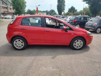 Fiat Punto OK NEOPATENTATI, GARANZIA L.12 MESI, LEGGERMENTE GRANDINATA Rosso usata Reggio nell'Emilia