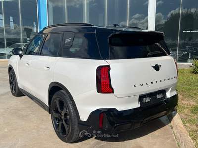 MINI Cooper Countryman ALL4 JCW 2.0 218Cv Bianco usata Gela