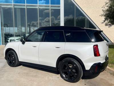 MINI Cooper Countryman ALL4 JCW 2.0 218Cv Bianco usata Gela