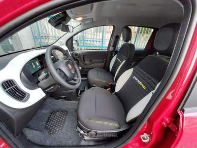 Fiat Pandina 1.0 FireFly 65 CV Hybrid Cross km.0 PREZZO REALE Rosso usata GRASSOBBIO