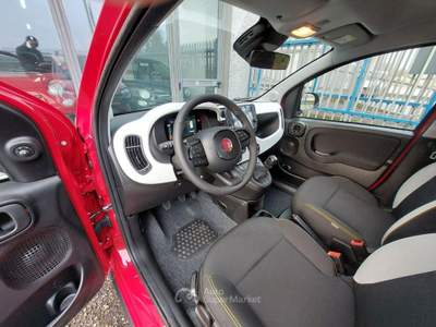 Fiat Pandina 1.0 FireFly 65 CV Hybrid Cross km.0 PREZZO REALE Rosso usata GRASSOBBIO