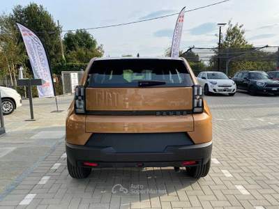 Fiat Grande Panda 1.2 Hybrid 110 CV S&amp;S Icon Marrone usata Pinerolo