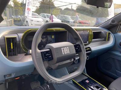 Fiat Grande Panda 1.2 Hybrid 110 CV S&amp;S Icon Marrone usata Pinerolo