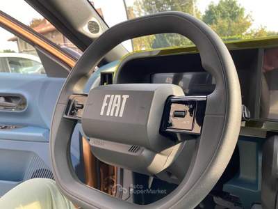 Fiat Grande Panda 1.2 Hybrid 110 CV S&amp;S Icon Marrone usata Pinerolo