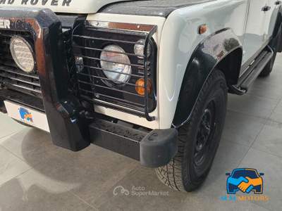 Land Rover Defender Defender 110 2.2 td Hard Top Bianco usata Curno