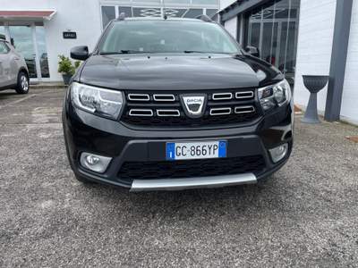 Dacia Logan Logan MCV 1.5 Blue dCi 95S&S 15th Anniv. Nero usata Mesagne