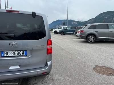 Toyota Proace Proace Verso 2.0D 150cv L1 Porta Doppia Executive 8 Pst 8 POSTI  -  PRONTA CONSEGNA Argento usata Lavis