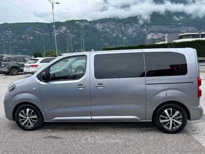 Toyota Proace Proace Verso 2.0D 150cv L1 Porta Doppia Executive 8 Pst 8 POSTI  -  PRONTA CONSEGNA Argento usata Lavis