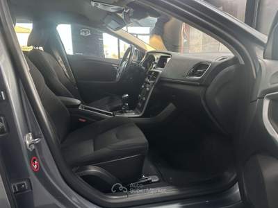 Volvo V40 2.0 d2 120cv eco Kinetic Grigio usata Santa Maria a Monte