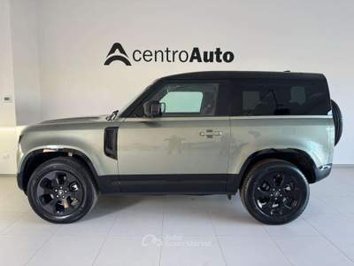 Land Rover Defender Defender X-Dynamic SE 3.0 200cv usata Canzano