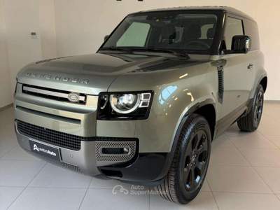 Land Rover Defender Defender X-Dynamic SE 3.0 200cv usata Canzano