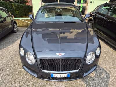 Bentley Continental V8 Mulliner Pack Freni Carboceramici 3993cc 507 CV Grigio usata Nave