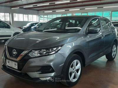 Nissan Qashqai Qashqai II 2017 1.5 dci Business 115cv dct Argento usata San Vendemiano