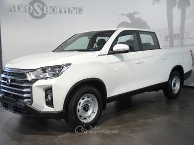 SsangYong Rexton Sports 2.2 4WD Double Cab Work XL #RETROCAMERA. Bianco usata San Vitaliano