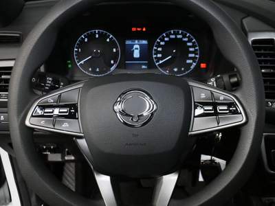 SsangYong Rexton Sports 2.2 4WD Double Cab Work XL #RETROCAMERA. Bianco usata San Vitaliano