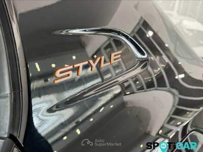 Peugeot 208 2ª serie PureTech 100 Stop&Start 5 porte Style Nero usata San Vitaliano
